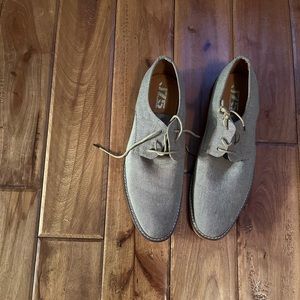 J75 casual shoes